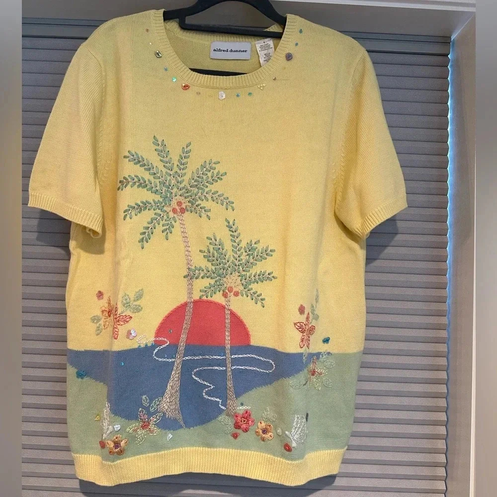 Alfred Dunner beach themed shirt sleeve sweater
